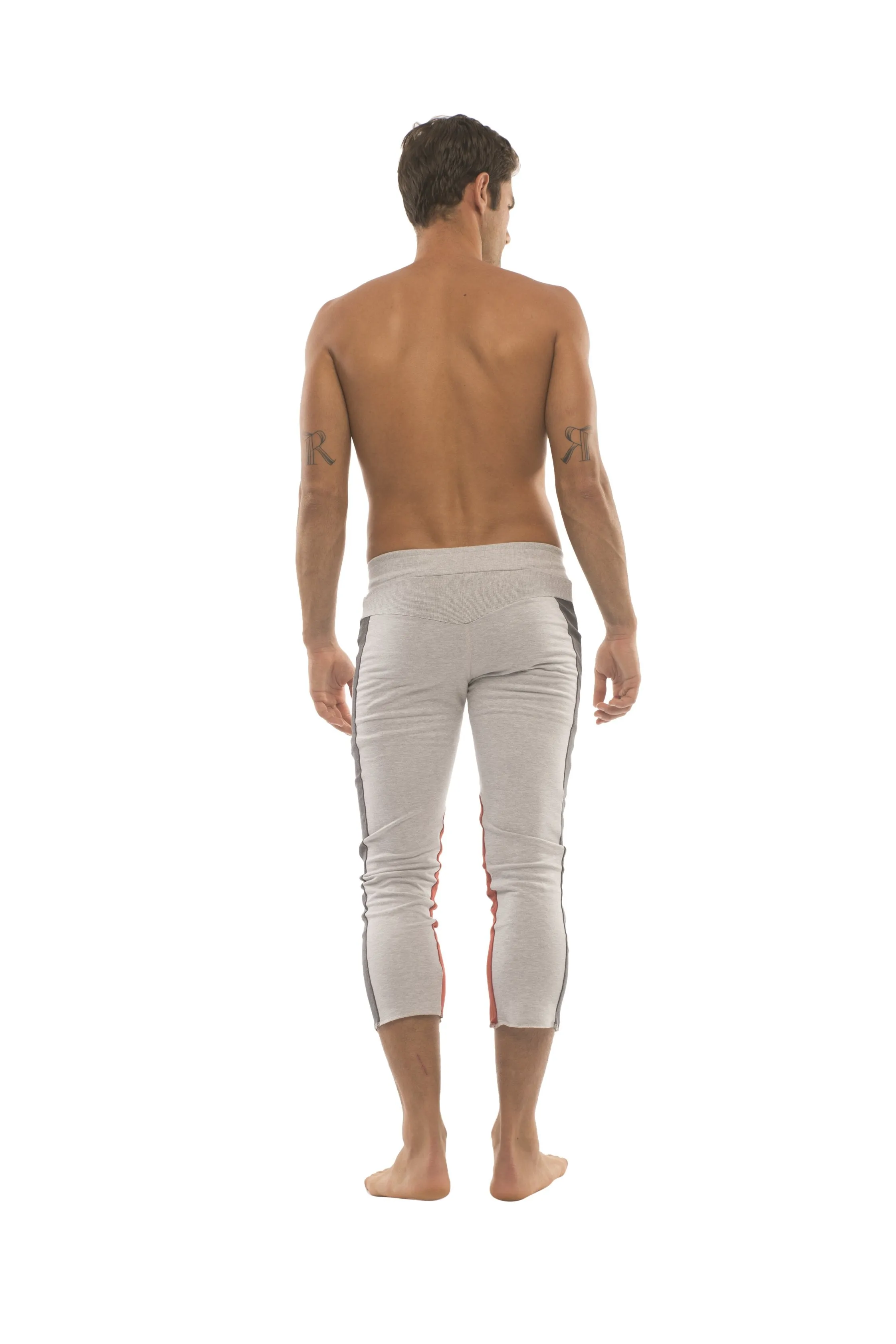 4/5 Zipper Pocket Capri Yoga Pants (GREY w/Charcoal & Red)