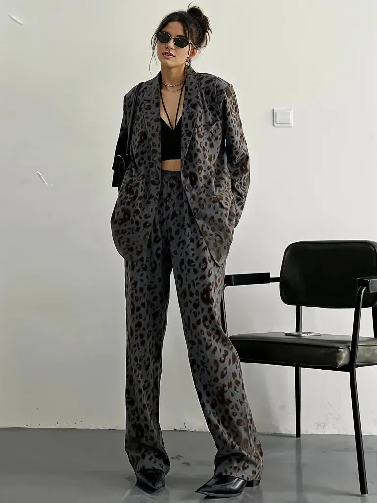 Chic Leopard Print Trousers