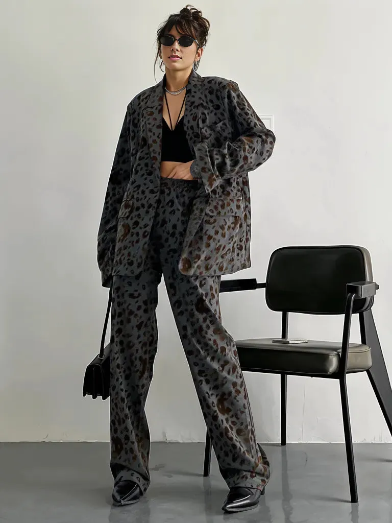 Chic Leopard Print Trousers