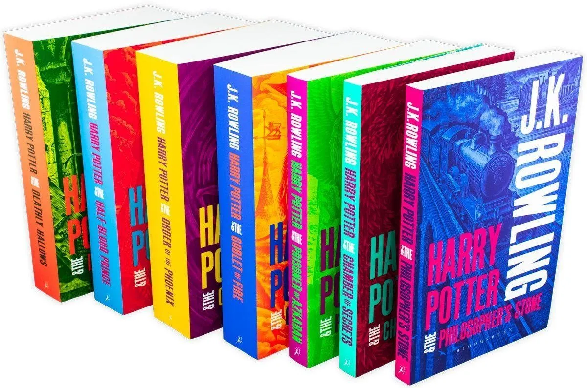 Harry Potter The Complete Collection (Black and White Case) - Ages 9  - Paperback - J. K. Rowling