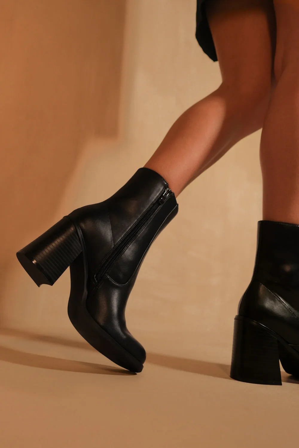 KEISHA BLOCK HEEL MID CALF BOOTS WITH SIDE ZIP IN BLACK FAUX LEATHER